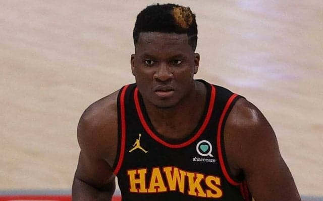 【NBA】20kg差ザイオンをブロック　屈強ボディーのスイス人選手に米驚き「過小評価されてる」