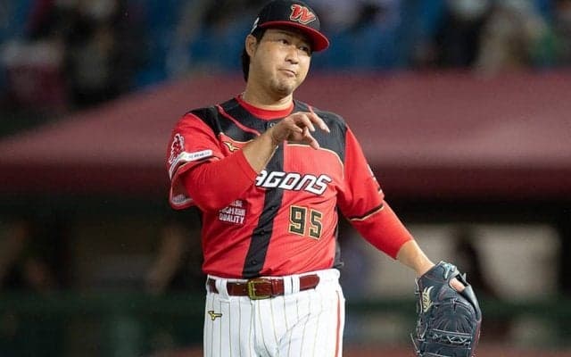 田澤純一、4連打4失点“炎上”で今季2敗目　イニング跨ぎで暗転…防御率6.00に悪化