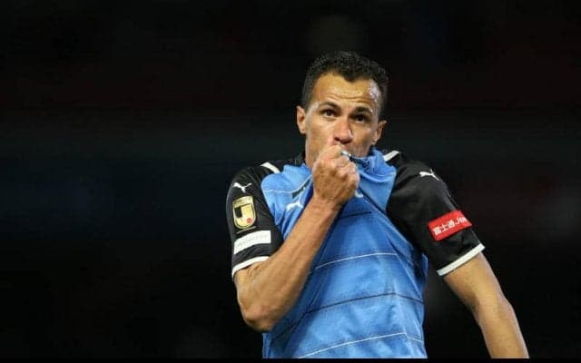 「GKはお手上げ」レアンドロ・ダミアンの「約40メートルのミドル」がJリーグ月間ベストゴールに選出！