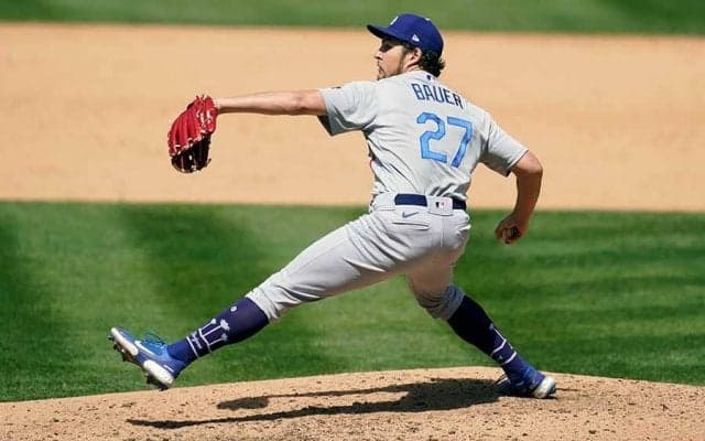 バウアーに“不正物質”使用疑惑浮上、ボール回収「ベタついていた」　MLB調査へ
