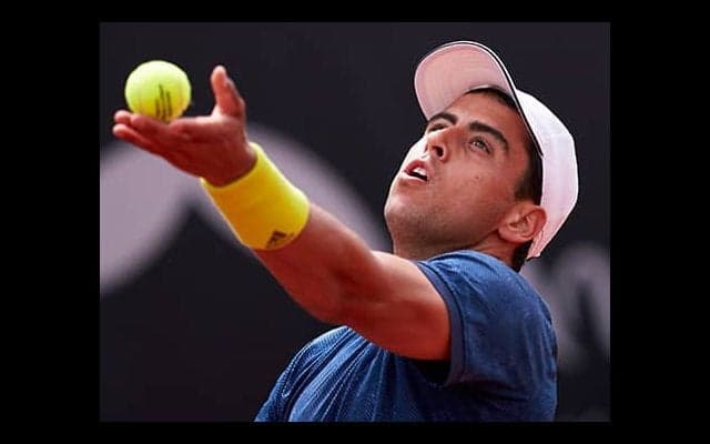 約3時間の激闘制し4強入り