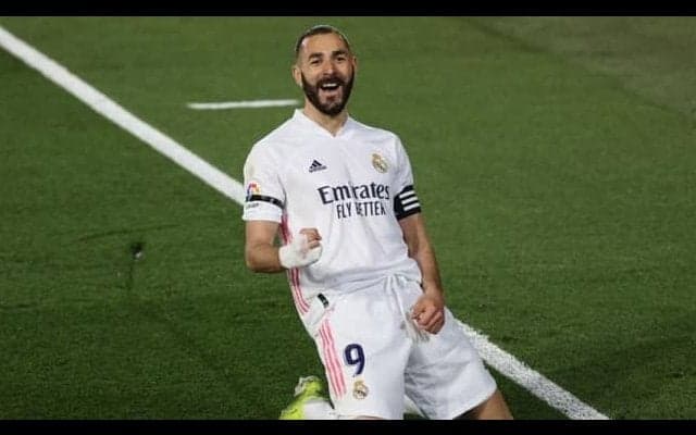 「完璧なバックヒール」仏紙がクラシコで先制点を決めたベンゼマを賞賛