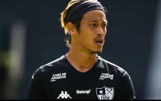 移籍後初のフル出場、ネフチ・バクーのMF本田圭佑が軽快プレーもチームはドロー