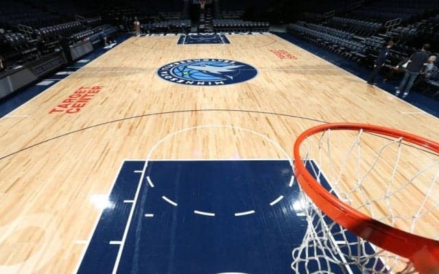 ジョージ・フロイド氏の死亡事件が起きたミネアポリスの近郊でまたも悲劇、NBAのウルブズvsネッツは中止に