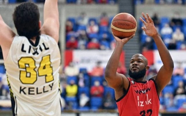 『マジッククォーター』を制した富山グラウジーズ、ゾーンディフェンスでSR渋谷のリズムを崩し前日の雪辱を果たす