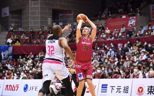 『高値安定』のニック・ファジーカスが川崎ブレイブサンダースを勝利に導く「積み重ねによる日々の進化を信じている」