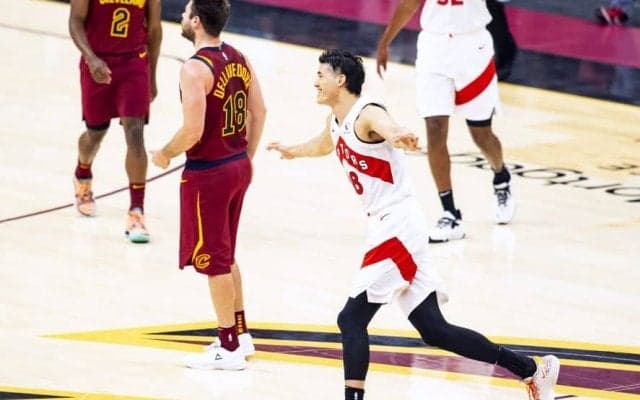 渡邊雄太はキャリアハイを更新する14得点、新戦力ギャリー・トレントJr.の44得点でラプターズがキャブズに圧勝