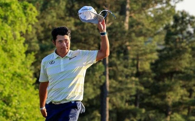 松山英樹を空港で目撃　ジャケット扱う丁寧な姿に海外称賛「最高のお気に入りの人物」