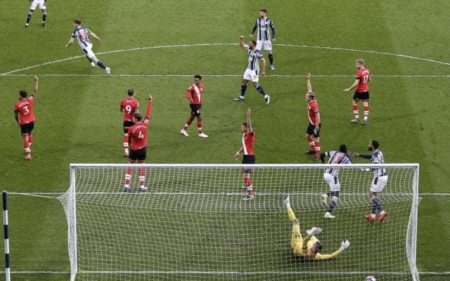 カメラの位置でVARが機能せず…プレミアリーグでの判定に再び指摘「システムの問題を浮き彫りに」