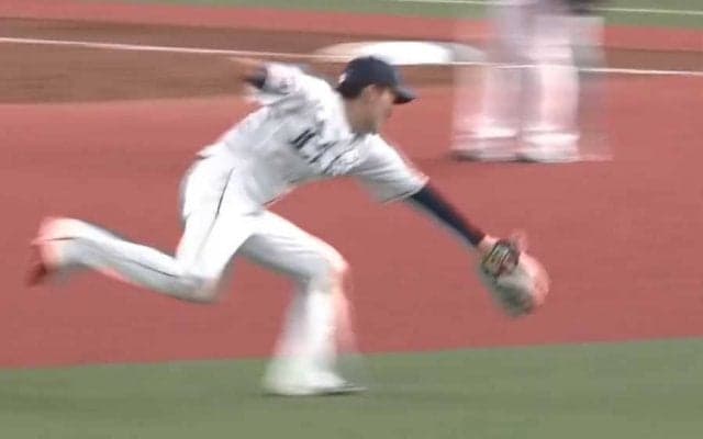 「源田が源田をしただけ」「最上級のたまらん」　西武名手の美技が「素晴らしすぎる」