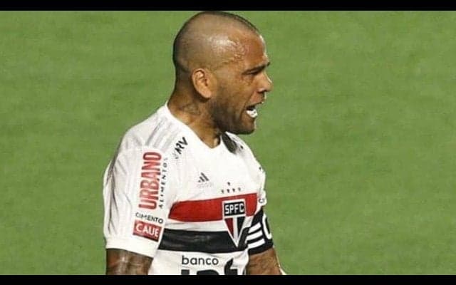 ダニ・アウベス わずか1年でユヴェントスを去った理由を明かす