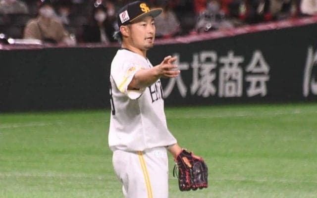 鷹、守護神の森唯斗が左肘の腫れで一時離脱　工藤監督が託す代役クローザーは誰に？