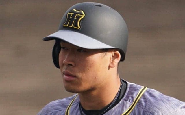 阪神ドラ1佐藤輝、プロ初2試合連発の5号2ラン　バックスクリーンへの豪快弾に甲子園熱狂