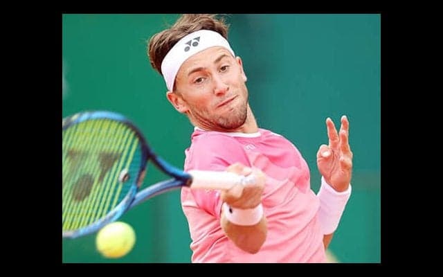 ルード 激闘制し8強入り