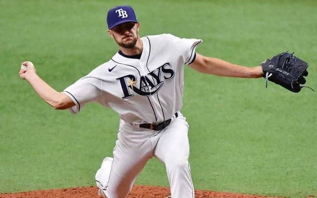 【MLB】バットが届かない超横滑り　筒香同僚の“攻略困難な1球”に米驚愕「刀だ」「やばい」