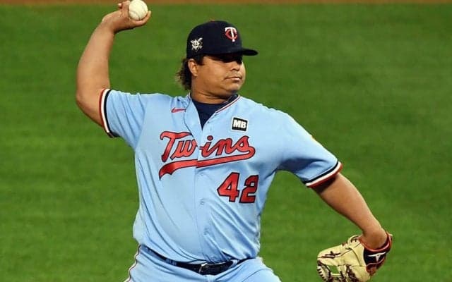 【MLB】「スローモーション映像かと…」　“無気力投法”の74キロ激遅ボールが「魅惑的だ」