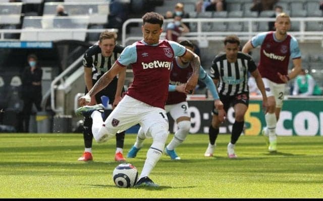 初のCL出場を目指すウェストハムがニューカッスルに痛恨の敗戦 10人の中で2点差追い付くも…《プレミアリーグ》