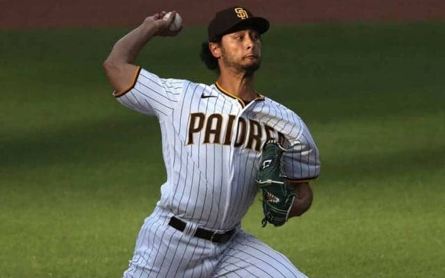 【MLB】ダルビッシュ、5回まで1安打1失点5奪三振　左腕カーショーに痛恨の押し出し四球