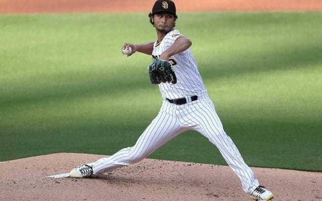 【MLB】ダルビッシュ、3回まで5奪三振の完全投球！　エース左腕カーショーと痺れる投げ合い
