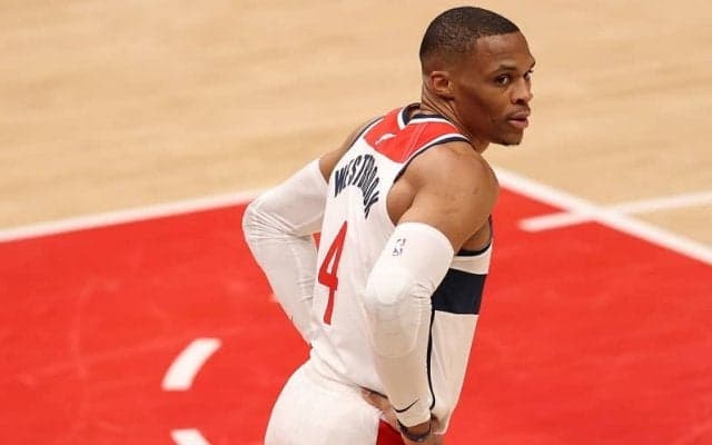 ビールとウェストブルックの活躍でウィザーズが4連勝も、八村塁が左膝を痛めて退場