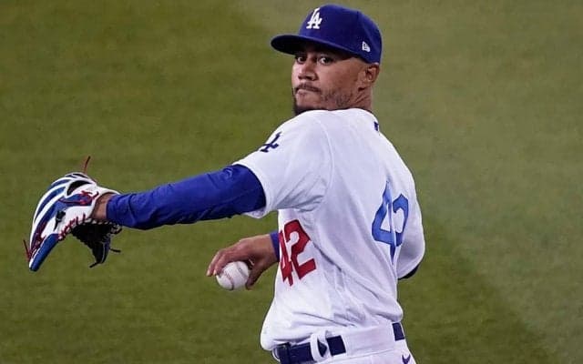 【MLB】「今季最高のプレー」386億円男の超絶スーパープレーは捕球確率わずか10％…