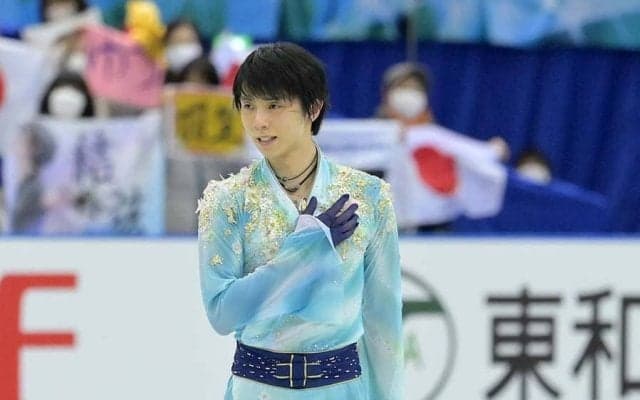 羽生結弦と2人でポーズ　“クリケット弟”の2ショットに海外歓喜「ついに会えたのね」