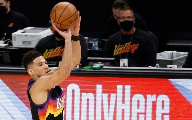 サンズのオールスターガード、デビン・ブッカーが史上5番目の若さで通算9000得点を突破