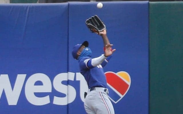 【MLB】延長10回1死三塁から右前打で本塁憤死？　元巨人ガルシア“鬼肩”は「現実離れ」