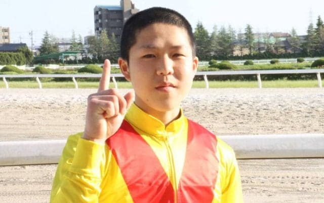【名古屋】新人騎手の塚本征吾騎手が初勝利！