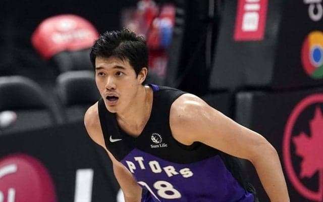【NBA】渡邊雄太へ「ここにサインして」　ペン握る“本契約の瞬間”に米感動「泣きました」