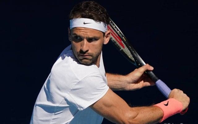 ディミトロフが“とても痛い”と訴えていた歯の処置を受ける