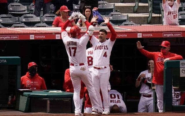 【MLB】大谷翔平、100号弾で浮かんだ“走塁中のハニカミ顔”に米注目「彼の笑顔見てよ…」