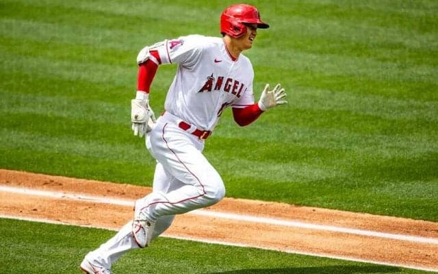 【MLB】大谷翔平、100号の余韻浸らない“大股ベースラン”に米興味「落ち着いて」「飛ぶよう」