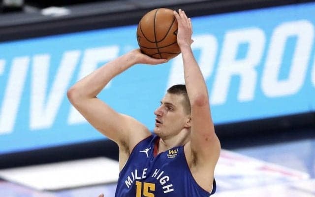 ナゲッツがウェスタン上位対決で勝利…ブレイザーズとの接戦を制す