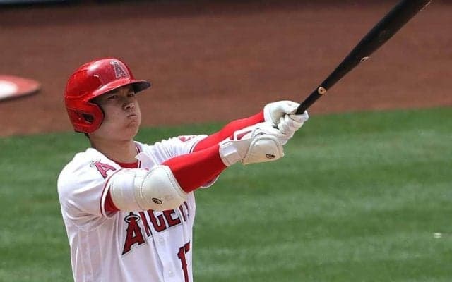 【MLB】大谷翔平、半分隠れた“二塁ベース上の笑顔”に米反響「このスマイル」「日本の神」