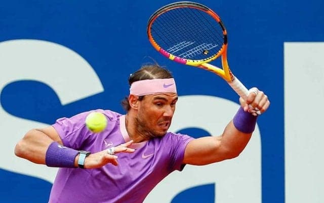 錦織でも追いつけない　ナダルの左手一本“鋭角ショット”に海外驚き「チートコード」