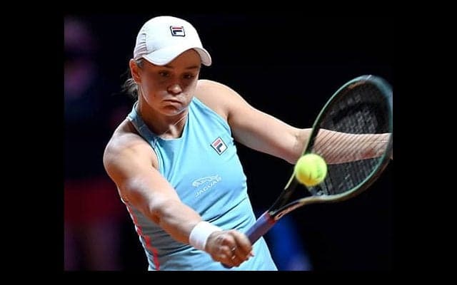 好調バーティ 逆転で4強入り