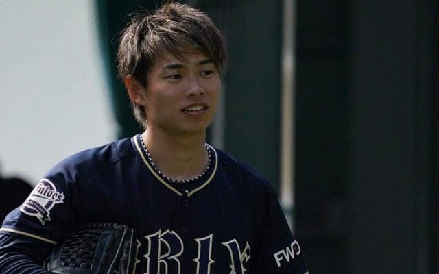 「曲がり方がエグイ」「究極…」　オリ山岡、打者の視界から消えた“伝家の宝刀”