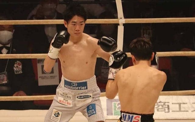 寺地拳四朗、V8で号泣　飲酒問題から“みそぎ”の防衛「ボクシングできて本当に幸せ」