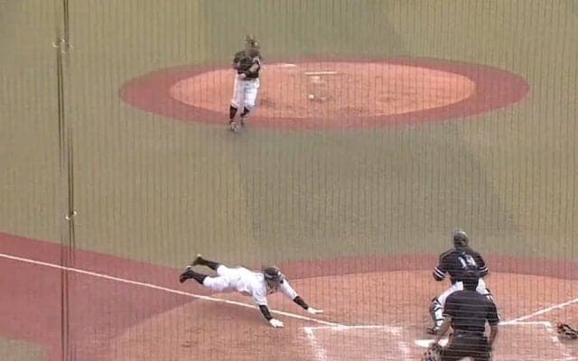 「コーチもなかなか凄い」中飛で二塁から生還したロッテ中村奨の“2ラン犠飛”好走塁