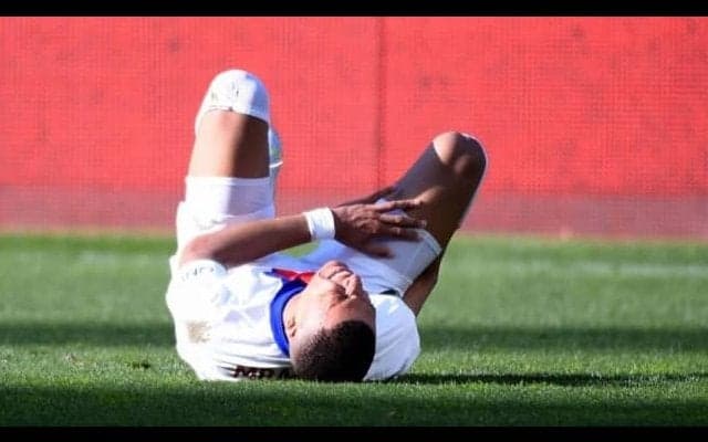 負傷交代のエムバペ CLシティ戦への影響は？監督が状態を明かす