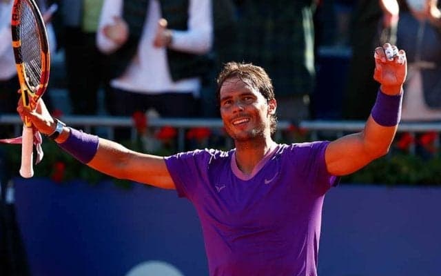 ナダル、絶好機の“ジャンピング空振り”に海外笑撃「超面白い」「彼も人間だった？」