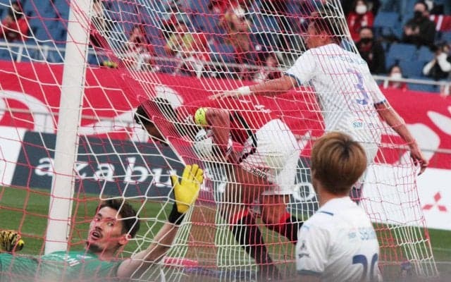 これぞスポーツマンシップ！「本当に申し訳ありませんでした」大分DF三竿雄斗の謝罪に浦和DF槙野智章が反応「気にするな！」