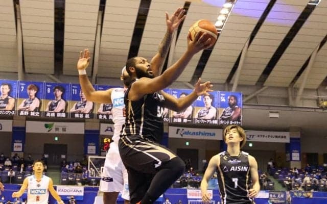 三河が第2Qで得たリードを守りぬいて広島に勝利、連敗を4でストップ