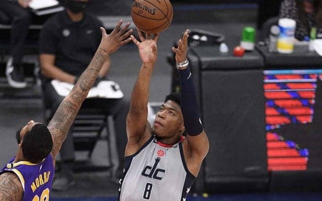 【NBA】八村塁、デイビスの上から叩き込むワンハンドダンクに米熱狂「ADがぶっ倒された」