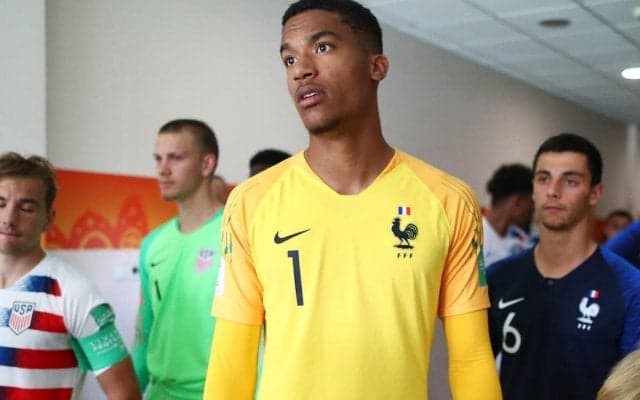 ナントが正GKラフォンの買取OPを行使、フィオレンティーナから2年間のレンタル中