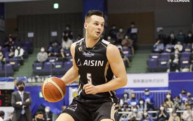 今季最後の“三河ダービー”を制した三河…コリンズワースが4試合連続のトリプルダブル