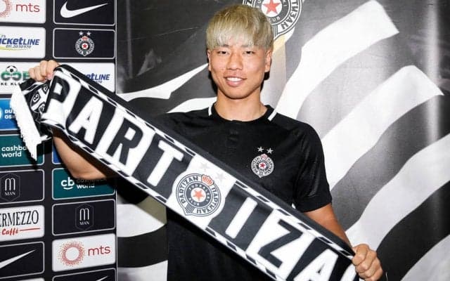 突如退団発表の浅野拓磨は泥沼展開に、パルチザンが契約違反でFIFAに訴えることを発表