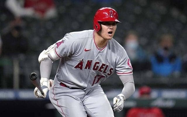 【MLB】大谷翔平の8号弾は「やっぱStupid power」　スロー映像にネット騒然「バットの先で…」