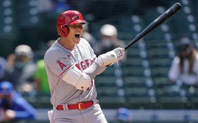 【MLB】大谷翔平、右肘に150キロ直撃も…投手と交わした“合図”に注目「仲直りの表明」